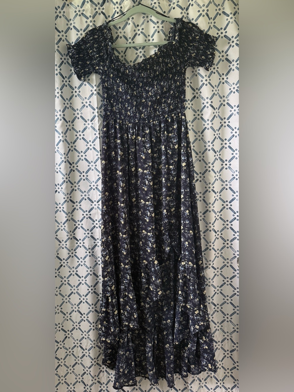 Francesca's Collections Navy Blue Floral High-Low Maxi Dress